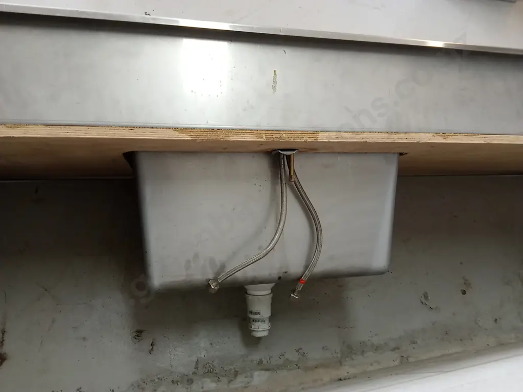 COMMERCIAL STAINLESS STEEL SINK BENCH, L 240CM X D 70CM Image 1++