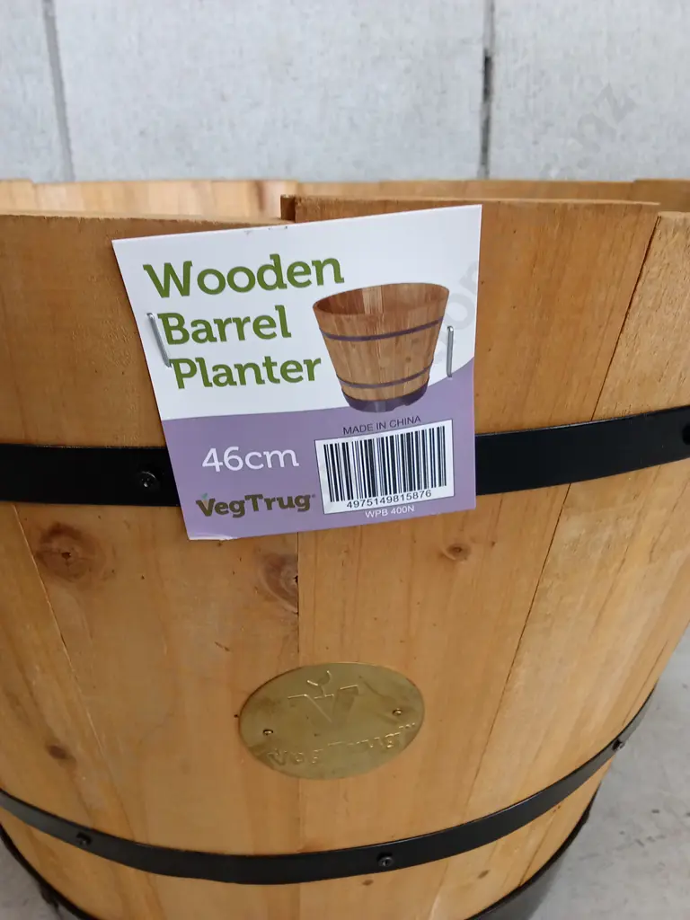 BRAND NEW VEGTRUG WOODEN BARREL PLANTER, 46CM DIAMETER Image 1++