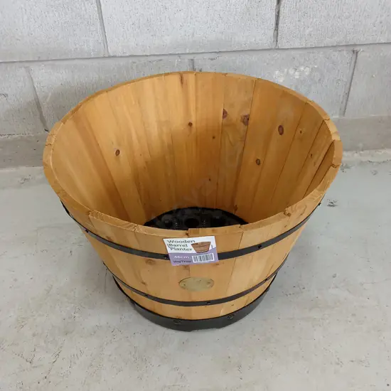 BRAND NEW VEGTRUG WOODEN BARREL PLANTER, 46CM DIAMETER