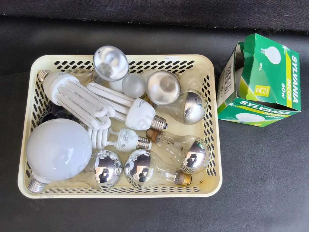 MIX OF LIGHTBULBS Image 1++