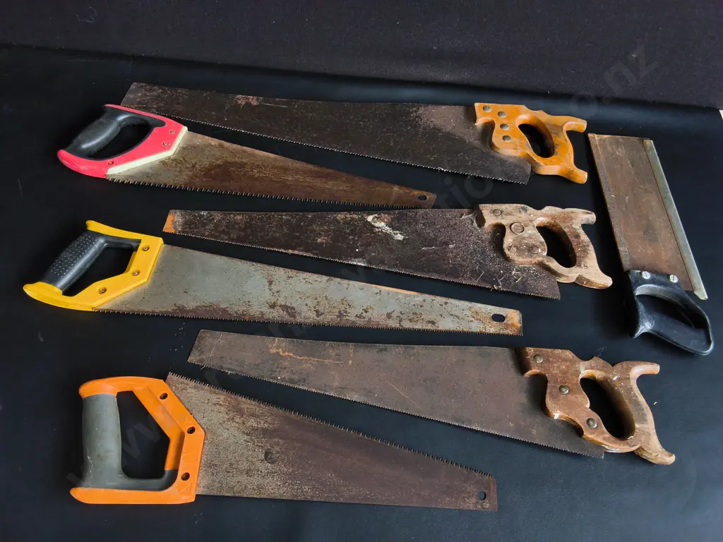 MIX OF HAND SAWS Image 1++