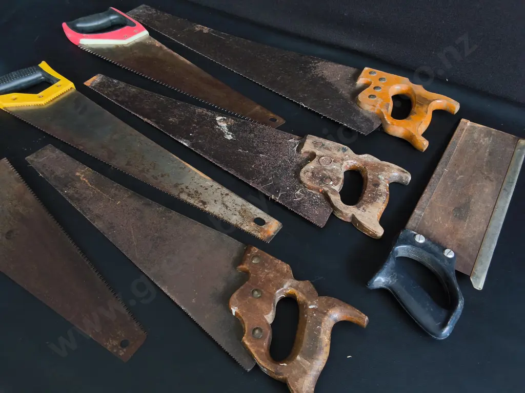 MIX OF HAND SAWS Image 1++
