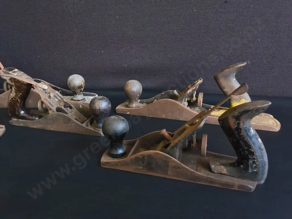 COLLECTION OF 5 VINTAGE METAL HAND PLANES Image 1++