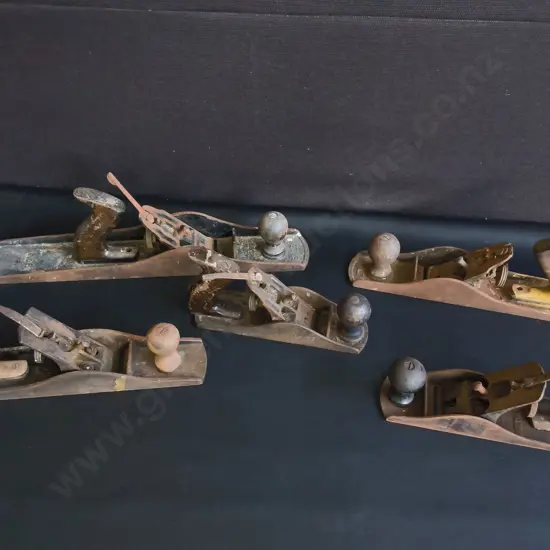 COLLECTION OF 5 VINTAGE METAL HAND PLANES