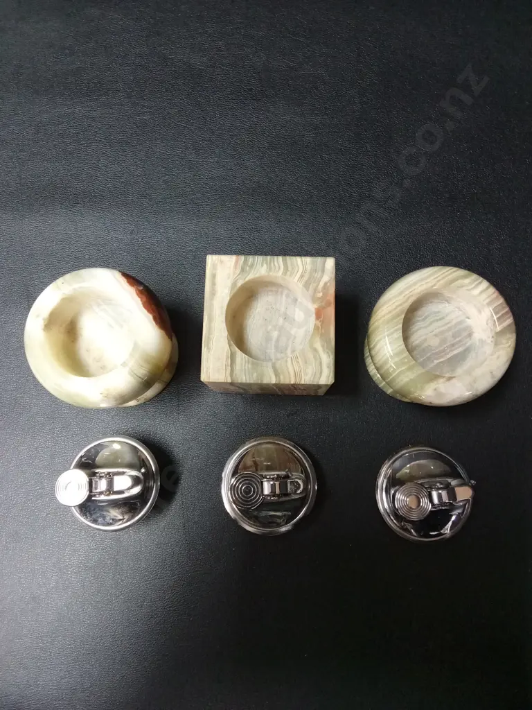 3 VINTAGE MID-CENTURY MODERN ONYX TABLE LIGHTERS TALLEST H8CM Image 1++