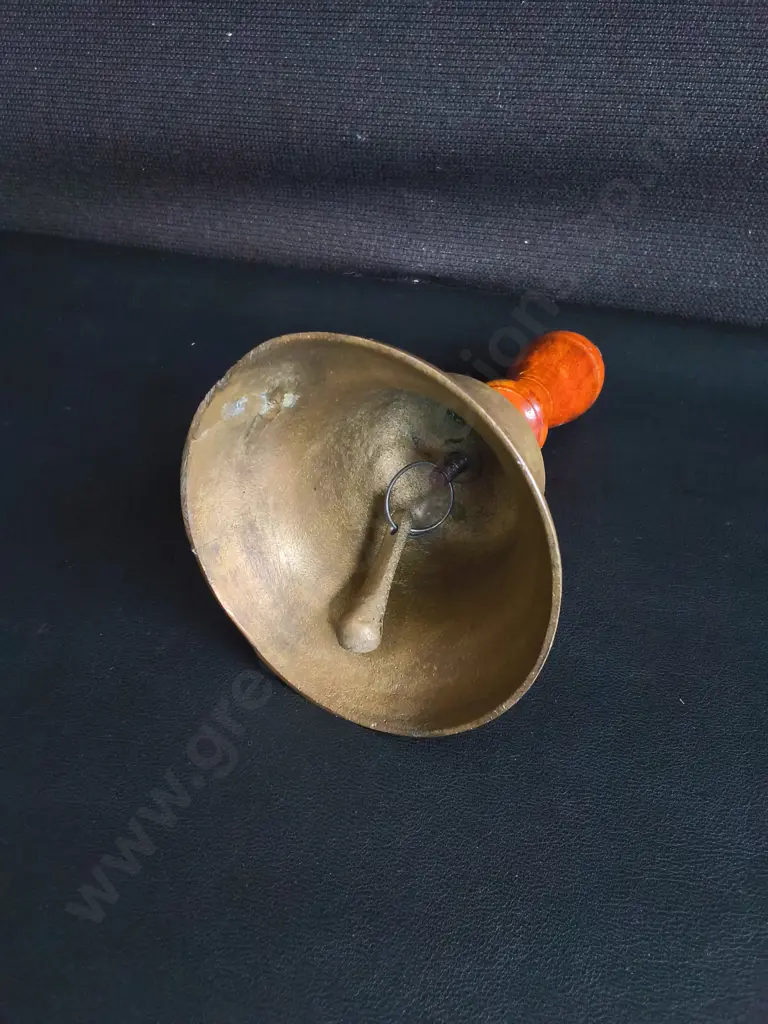 VINTAGE BRASS HAND BELL, H 21 CM Image 1++