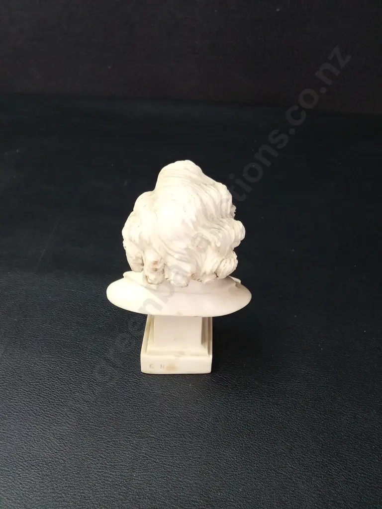 VINTAGE LOUIS HECTOR BERLIOZ RESIN BUST MADE IN ITALY H10.5CM Image 1++