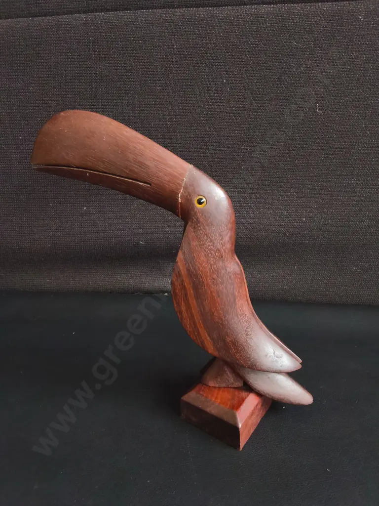 MID CENTURY CARVED MAHOGANY TOUCAN SCULPTURE, H 21 CM Image 1++
