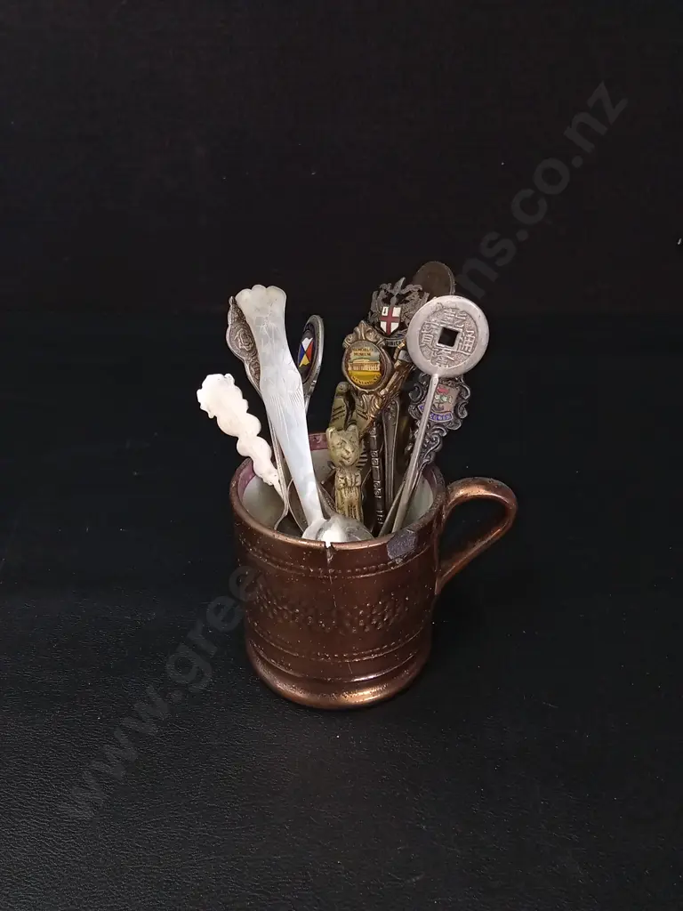 CUP OF SOUVINER SPOONS Image 1++
