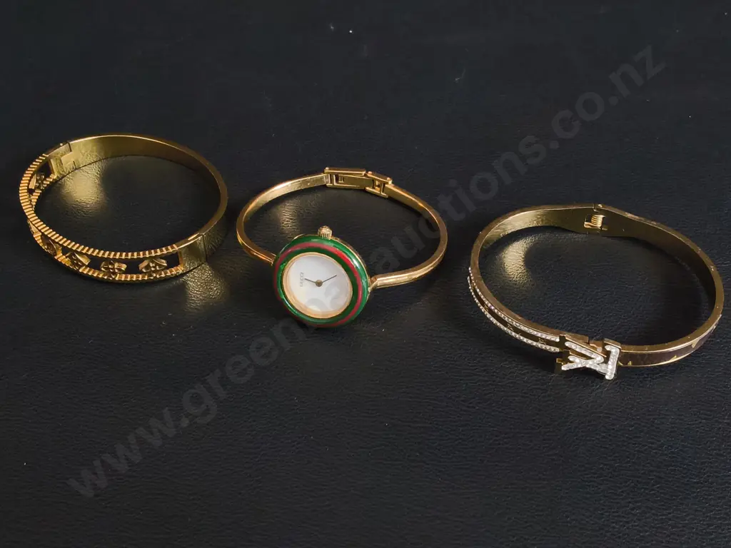 PAIR OF WOMENS BRACELETS AND WATCH Image 1++