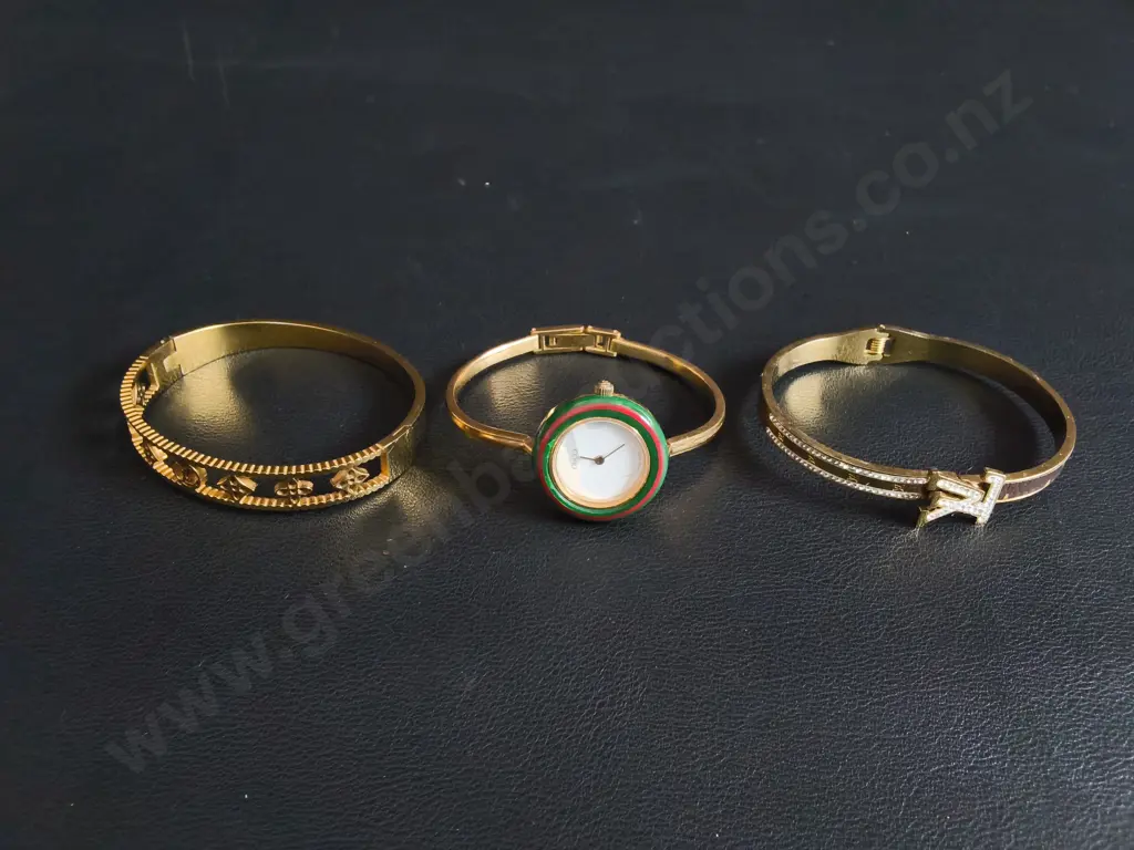 PAIR OF WOMENS BRACELETS AND WATCH Image 1++