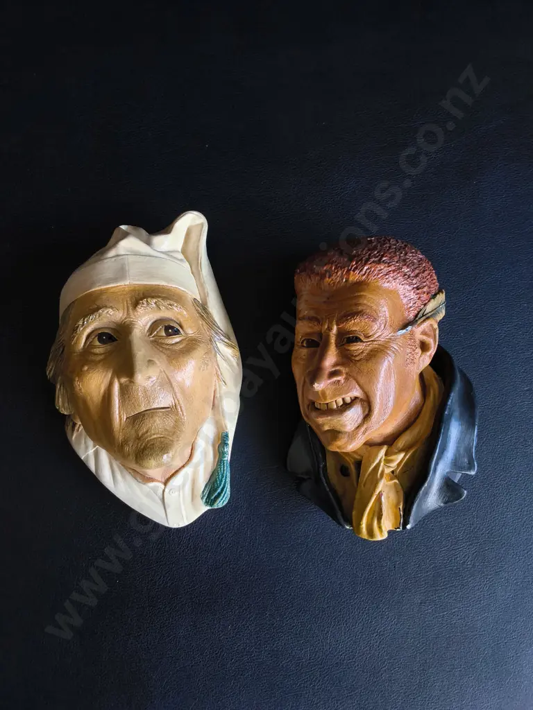PAIR OF VINTAGE BOSSONS CHALKWARE CHARACTER HEADS, EBENEZER SCROOGE AND URIAH HEEP, CHARLES DICKENS COLLECTION Image 1++