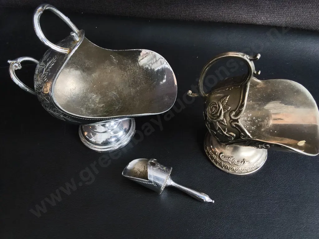 PAIR OF VINTAGE SILVERPLATE SUGAR SCUTTLES WITH SCOOP, TALLEST H 16 CM Image 1++