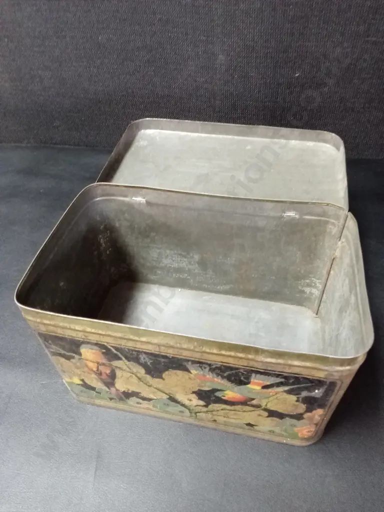 VINTAGE DECORATIVE METAL BOX H11CM AND VINTAGE TRINKET BOX H3CM Image 1++