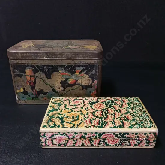 VINTAGE DECORATIVE METAL BOX H11CM AND VINTAGE TRINKET BOX H3CM