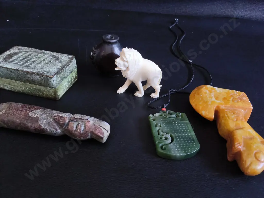 COLLECTION OF VINTAGE HARDSTONE AND SOAPSTONE CARVINGS, 6 PIECES Image 1++