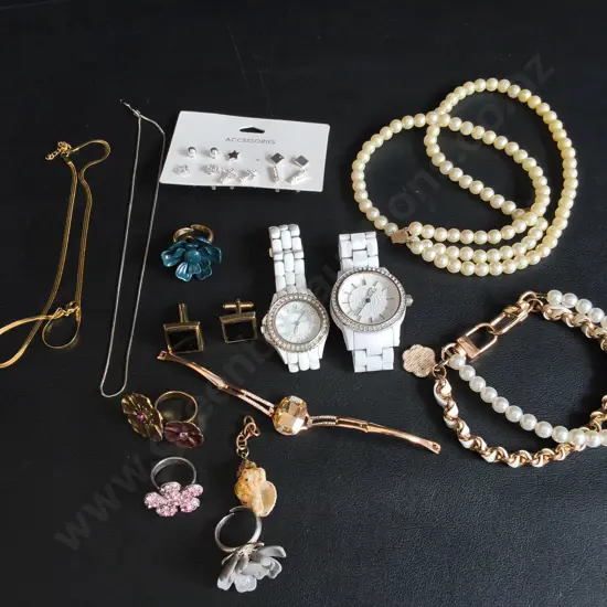 MIX OF JEWELLRY