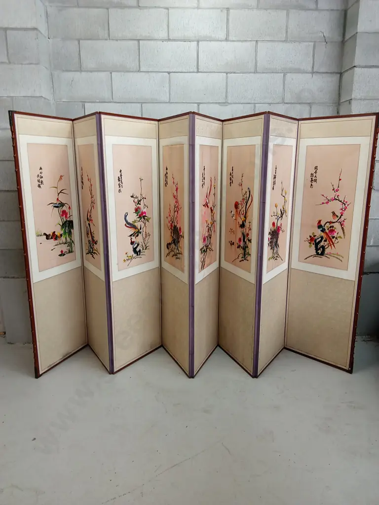VINTAGE EAST ASIAN FOLDING SCREEN, H 157CM X W 384CM Image 1++