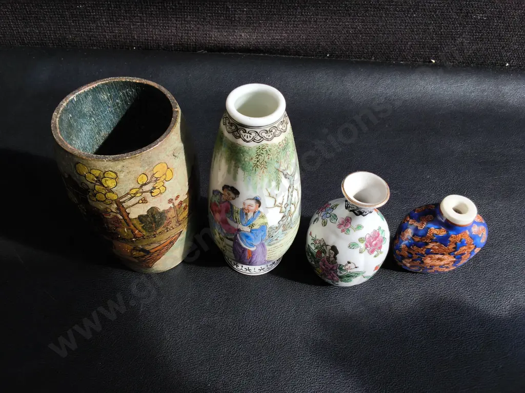 VINTAGE CHINESE VESSELS, WOOD BRUSH POT, MINIATURE VASES AND SNUFF BOTTLES, TALLEST H 12 CM Image 1++