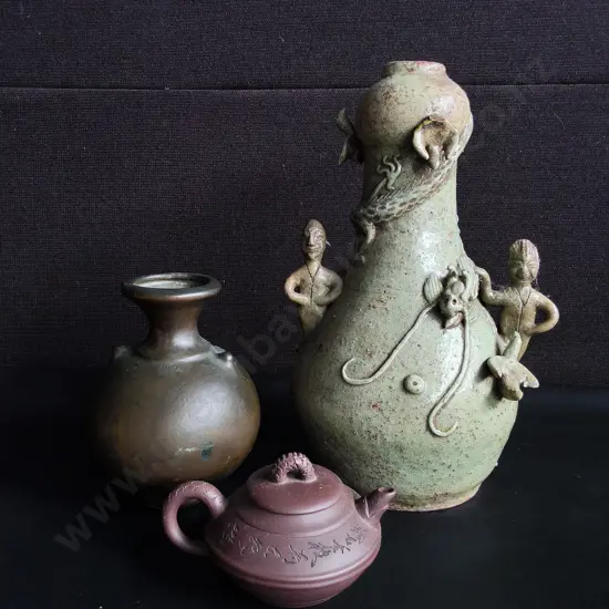 VINTAGE CHINESE POTTERY, VASES AND TEAPOT, TALLEST H 30 CM