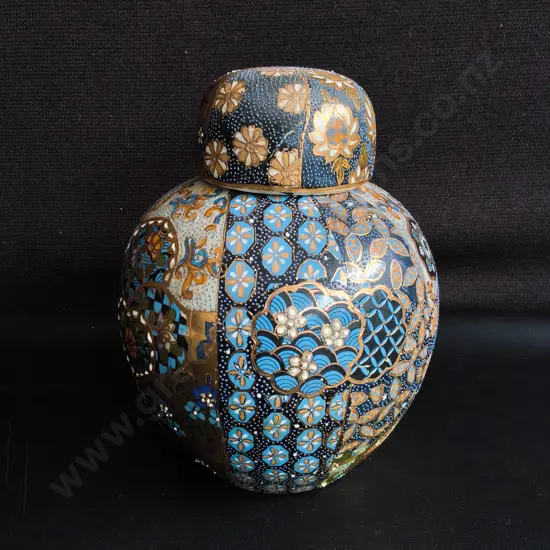 VINTAGE SATSUMA STYLE GINGER JAR WITH LID, H 21 CM
