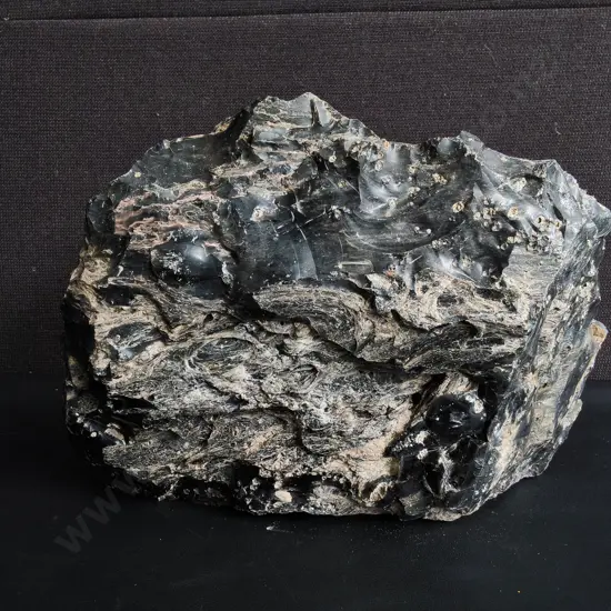 LARGE NATURAL FLOW BANDED OBSIDIAN H 22 CM X W 34 CM