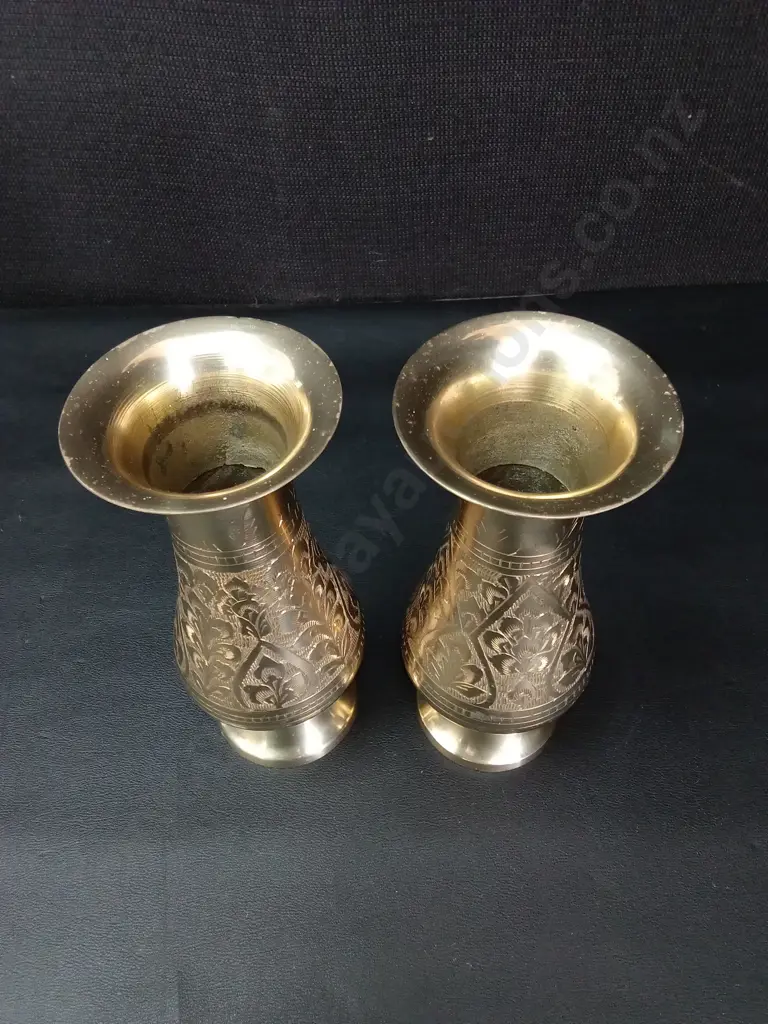 2 VINTAGE BRASS VASES H18CM Image 1++