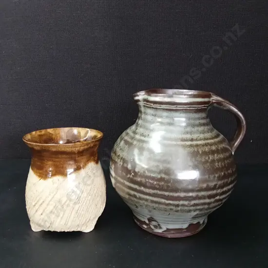 CERAMIC PITCHER H20CM AND VASE H12.5CM
