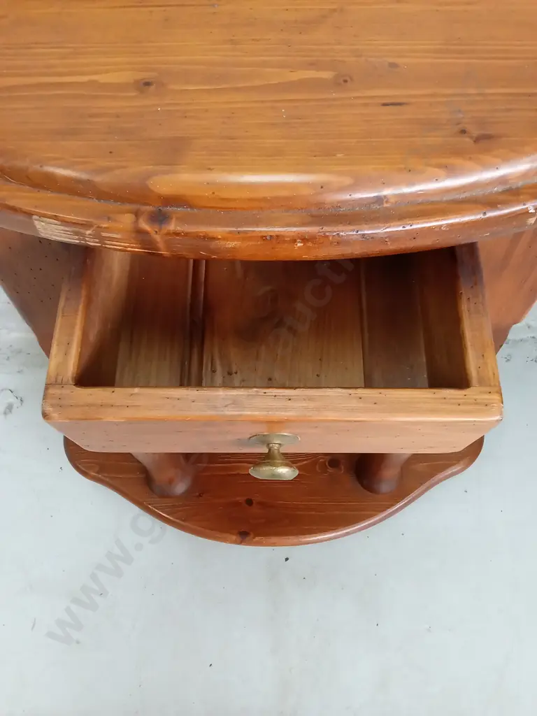 VINTAGE WOODEN HALL STAND WITH FRAME TO HOLD A MIRROR, H 207CM X W 85CM X D 38CM Image 1++