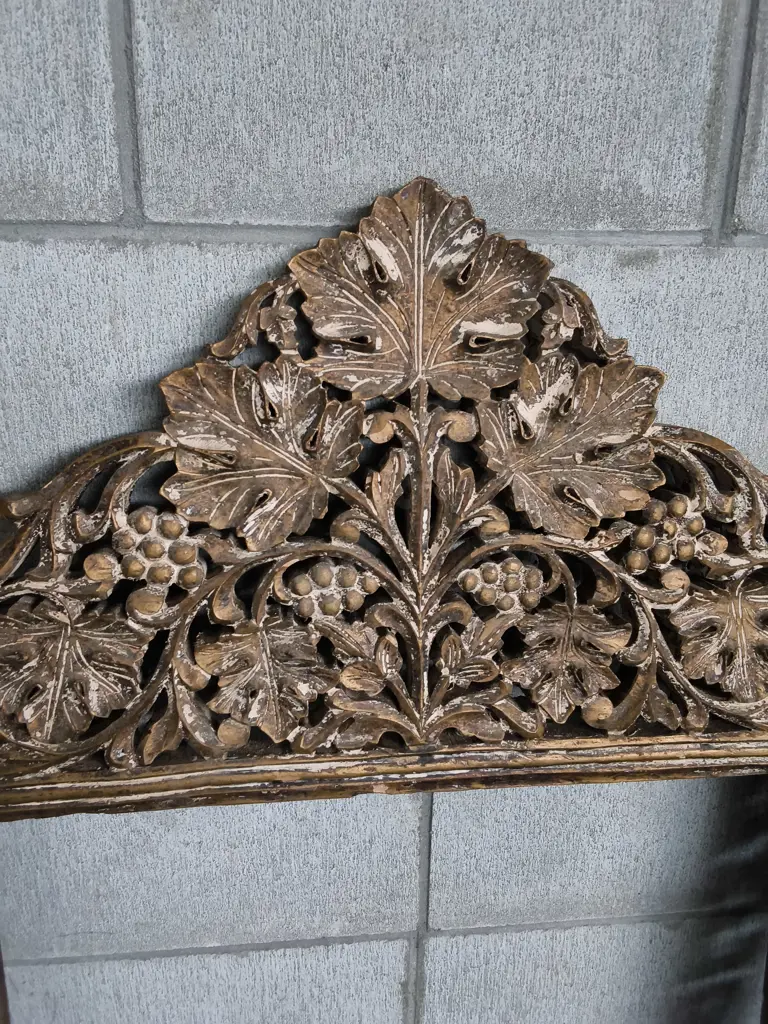 ANTIQUE STYLE HAND CARVED WOODEN FRAME, H 1.35 M Image 1++