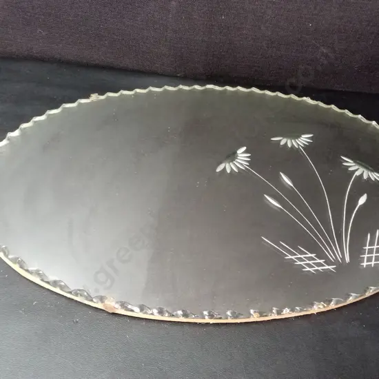 VINTAGE OVAL WALL MIRROR WITH ETCHED FLORAL DESIGN L61CM H40CM