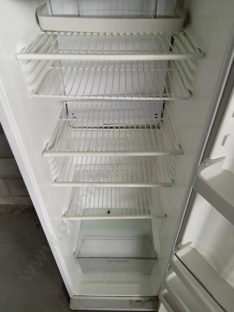 FISHER&PAYKEL FRIGIDAIRE FRIDGE H 160CM X W 53CM X D 53CM Image 1++