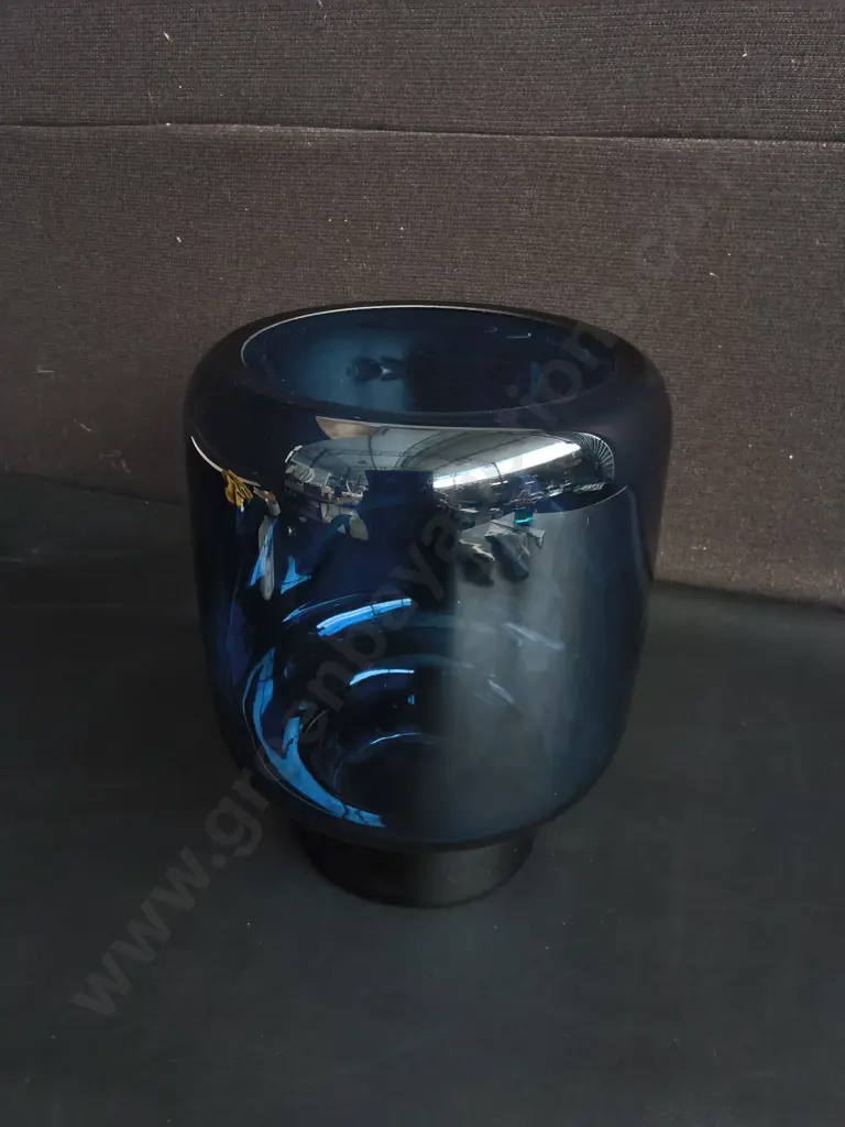 MID CENTURY MODERN MOUTH BLOWN BLUE GLASS VASE, H 24 CM Image 1++