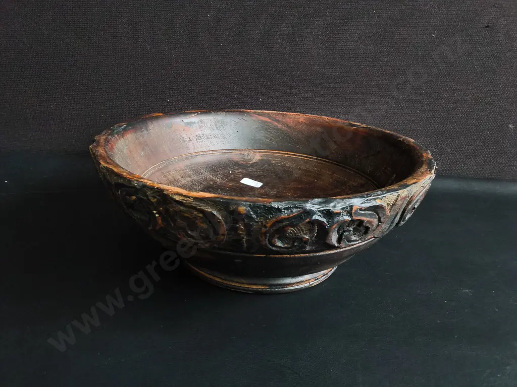 HAND CARVED WOODEN BOWL, DIA 31 CM Image 1++