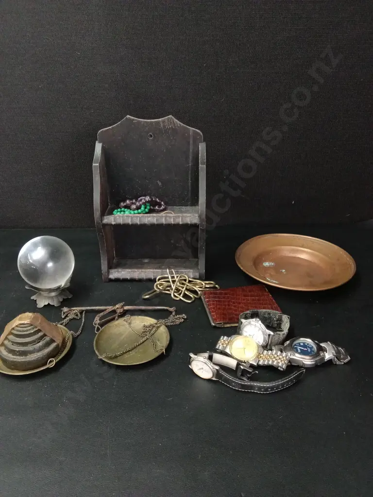 VINTAGE MIX INCLUDING BRASS BALANCE SCALE AND 4 WATCHES Image 1++