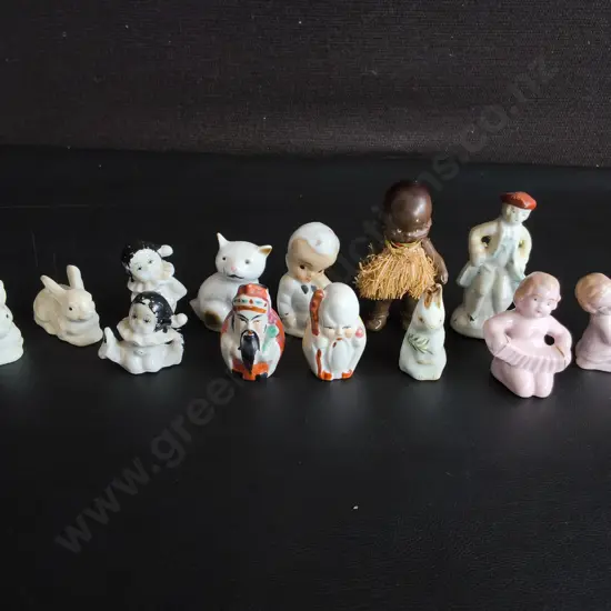 COLLECTION OF VINTAGE MINIATURE CERAMIC AND PORCELAIN FIGURINES, 13 PIECES, TALLEST 8 CM