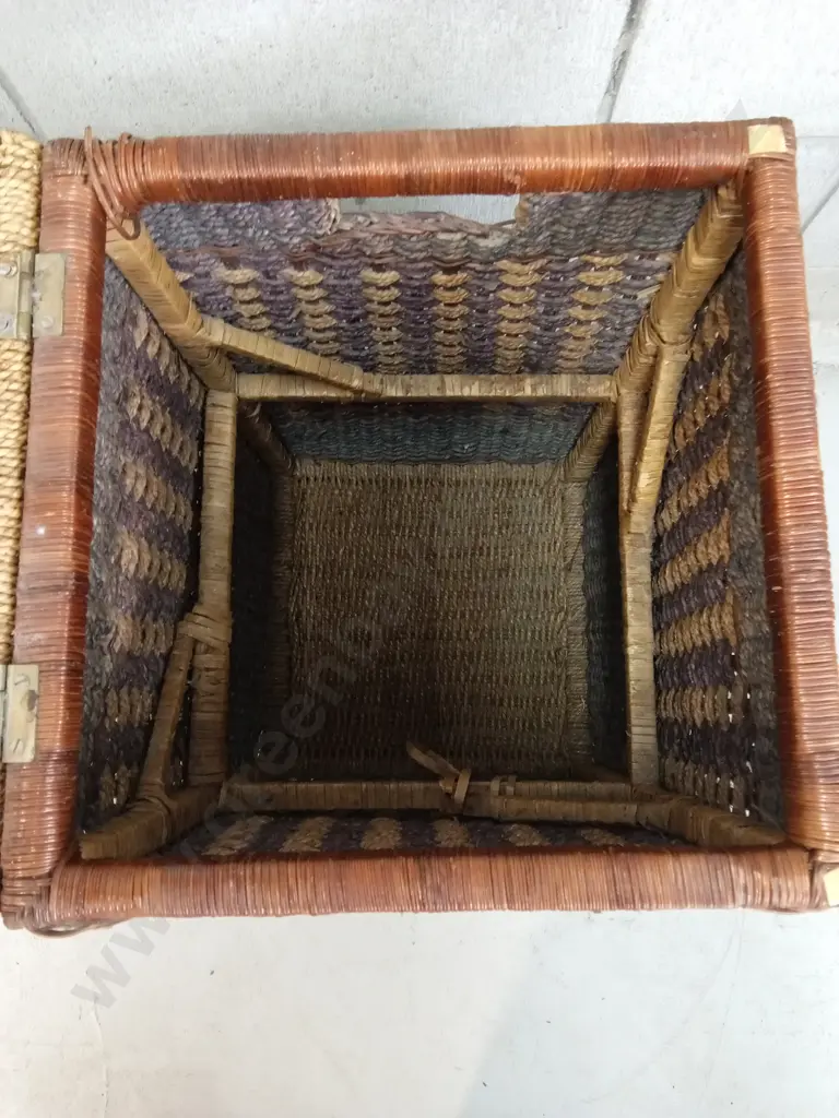 TWO-TONE WOVEN WICKER LAUNDRY HAMPER, H 58CM X W 33CM X D 33CM Image 1++