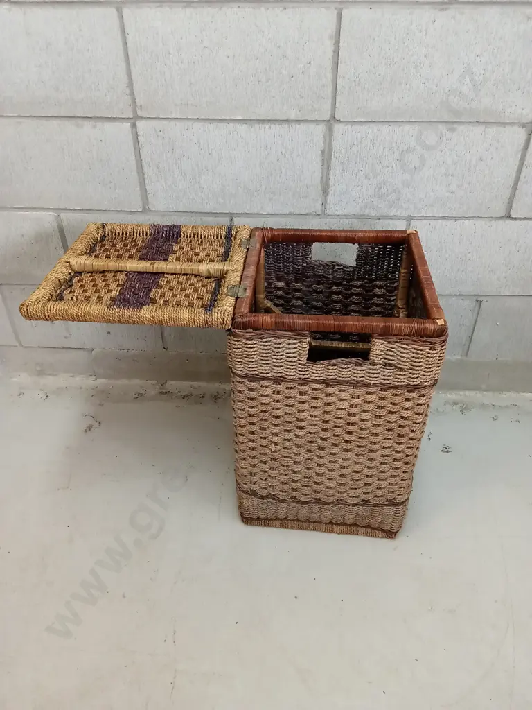 TWO-TONE WOVEN WICKER LAUNDRY HAMPER, H 58CM X W 33CM X D 33CM Image 1++