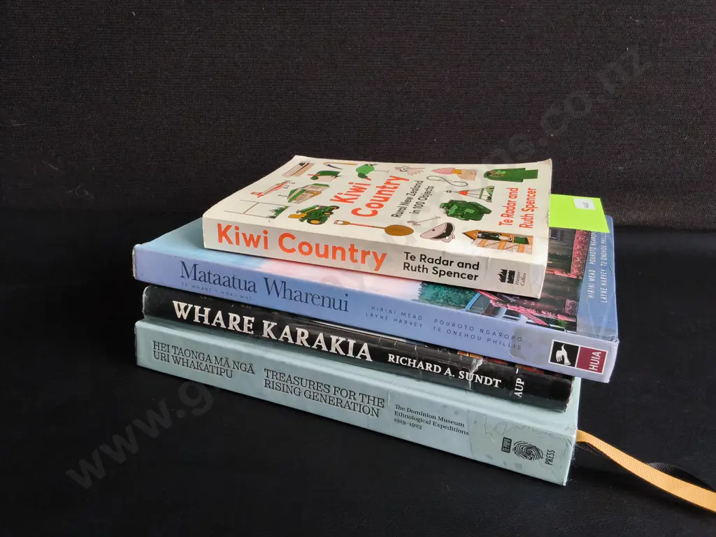 4 BOOKS ON MĀORI ARCHITECTURE AND NZ HISTORY Image 1++