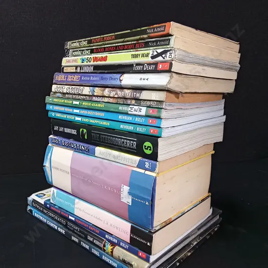 17 CHILDRENS BOOKS