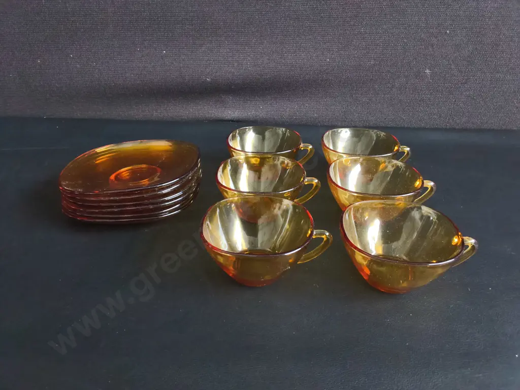 SET OF 6 AMBER CUPS AND SAUCERS, VERECO, FRANCE Image 1++