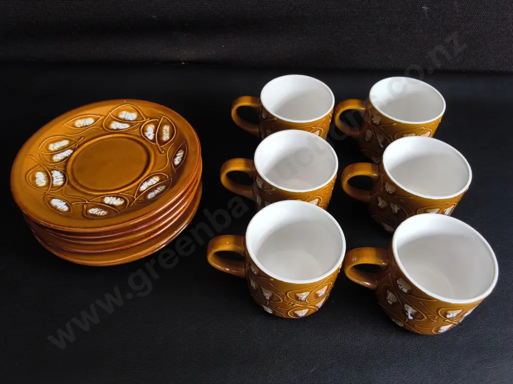 SET OF 6 VINTAGE CERAMIC CUP AND SAUCERS, MADE IN JAPAN Image 1++