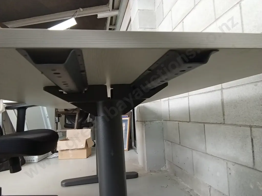 WORKSTATION SOLID STEEL LEGS, INCLUDING CHAIR, H 72CM X L 200CM X W 80CM Image 1++
