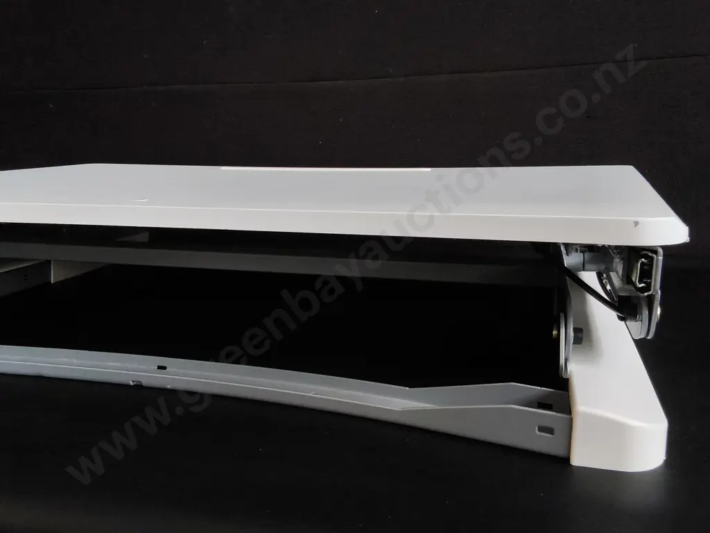WHITE MOBILE LAPTOP TABLE WITH CASTORS, W 87 CM Image 1++