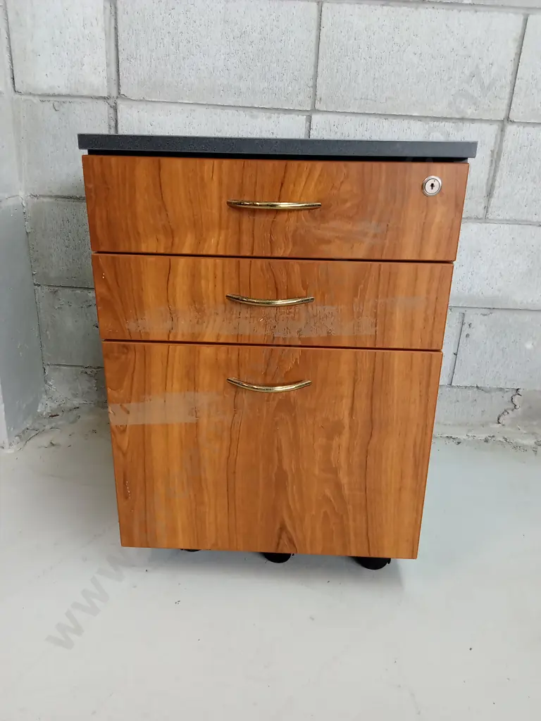 FILING CABINET, H 67CM X W 46CM X D 50CM Image 1++