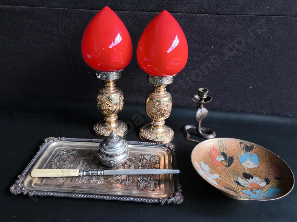 MIX OF VINTAGE ASIAN METALWORK AND DECOR, TALLEST H 33 CM Image 1++