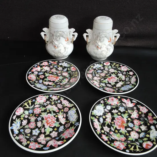 VINTAGE JINGDEZHEN FAMILLE NOIRE MILLE FLEUR PLATES AND DRAGON WARE TEA JARS, 6 PIECES, TALLEST H 16 CM