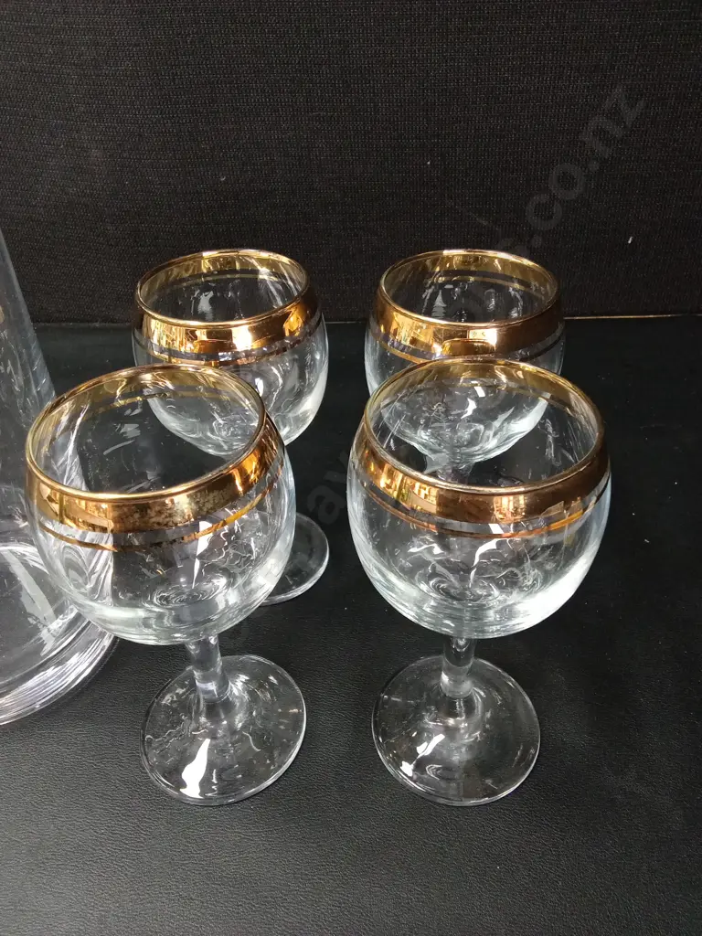 BOHEMIA CRYSTAL GLASS PITCHER H25CM AND 4 MATCHING GLASSES Image 1++