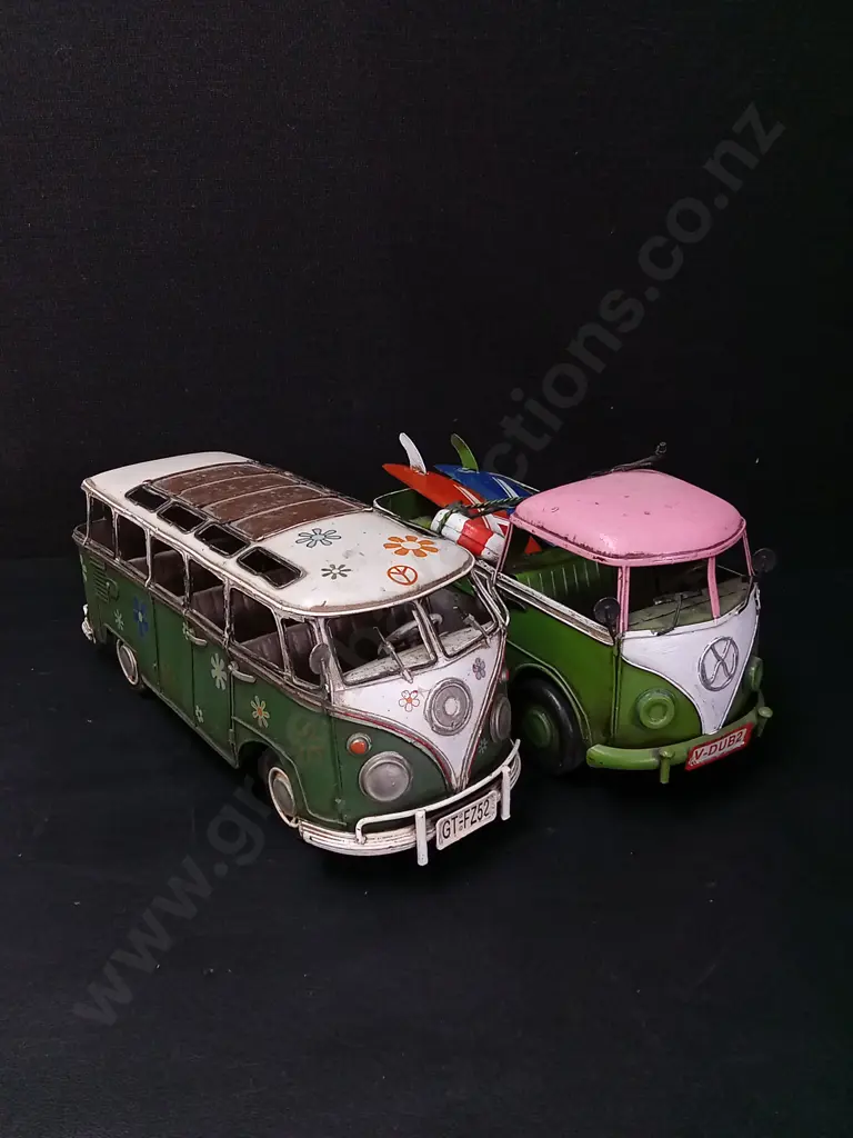 2 BOYLE METAL COLLECTABLE VEHICLES LARGEST L32CM Image 1++