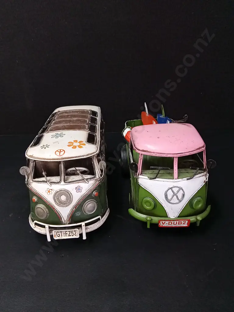 2 BOYLE METAL COLLECTABLE VEHICLES LARGEST L32CM Image 1++